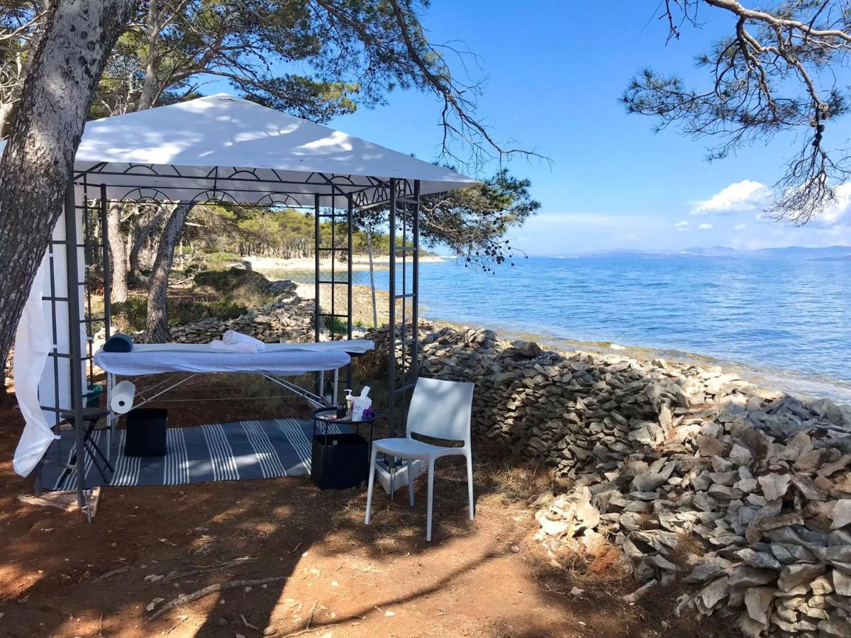 Boutique Camping Bunja Supetar Exterior foto